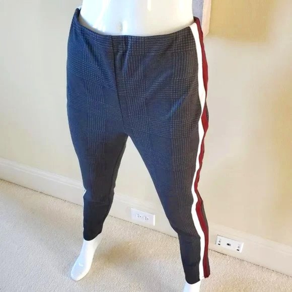 Forever 21 Gray Herringbone Activewear Legging with Checks Stripes SZ L - Picture 1 of 8